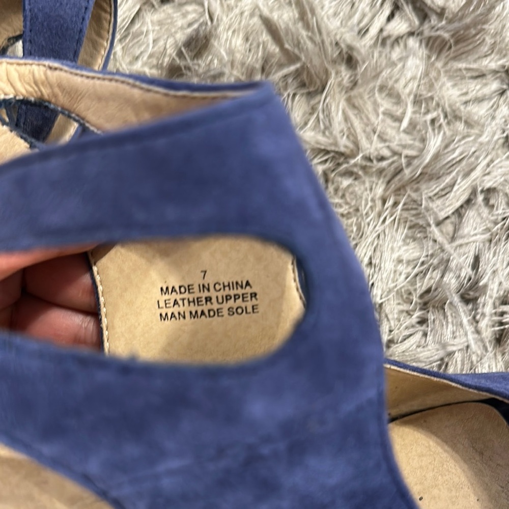 Very Volatile Rissa Heels in Blue - Picture 10 of 11
